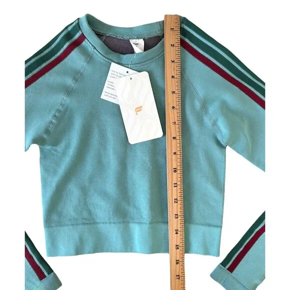 Fabletics Women's Aisley Seamless L/S Crop Top Size XS Lunar Blue Stripe Multi - Picture 6 of 6